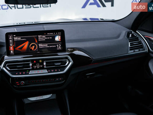 Черный БМВ Х4, объемом двигателя 2 л и пробегом 12 тыс. км за 53000 $, фото 39 на Automoto.ua