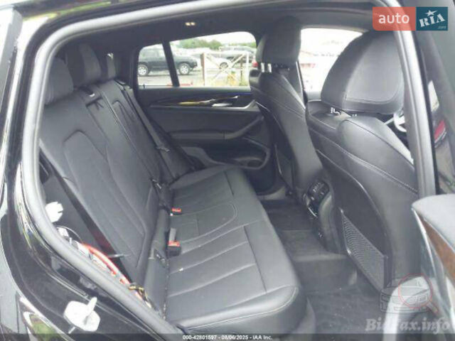 Чорний БМВ Х4, об'ємом двигуна 2 л та пробігом 40 тис. км за 44000 $, фото 6 на Automoto.ua