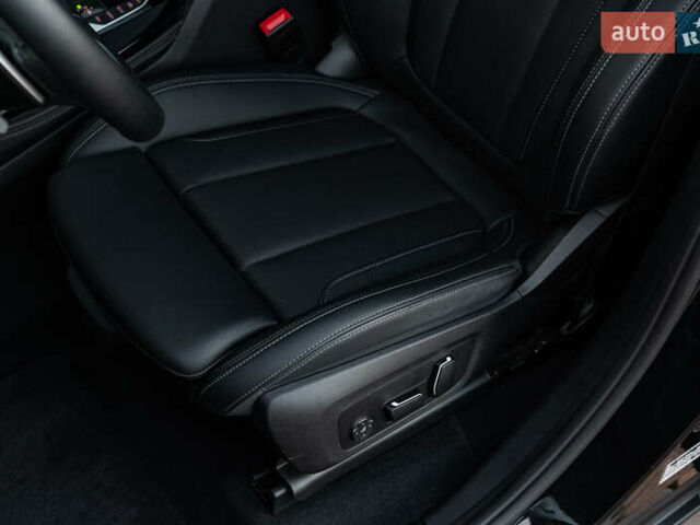 Черный БМВ Х4, объемом двигателя 2 л и пробегом 12 тыс. км за 53000 $, фото 22 на Automoto.ua
