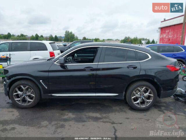 Чорний БМВ Х4, об'ємом двигуна 2 л та пробігом 40 тис. км за 44000 $, фото 12 на Automoto.ua