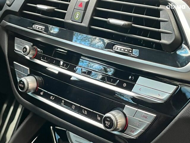 БМВ Х4 2020 в Киеве на Automoto.ua Красный БМВ Х4, объемом двигателя 3 л и пробегом 84 тыс. км за 43940 $, фото 19 на Automoto.ua