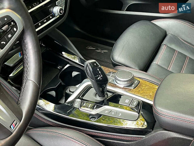 Красный БМВ Х4, объемом двигателя 3 л и пробегом 84 тыс. км за 43940 $, фото 33 на Automoto.ua