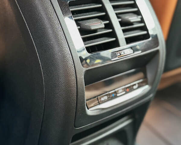 Красный БМВ Х4, объемом двигателя 2 л и пробегом 16 тыс. км за 58700 $, фото 14 на Automoto.ua