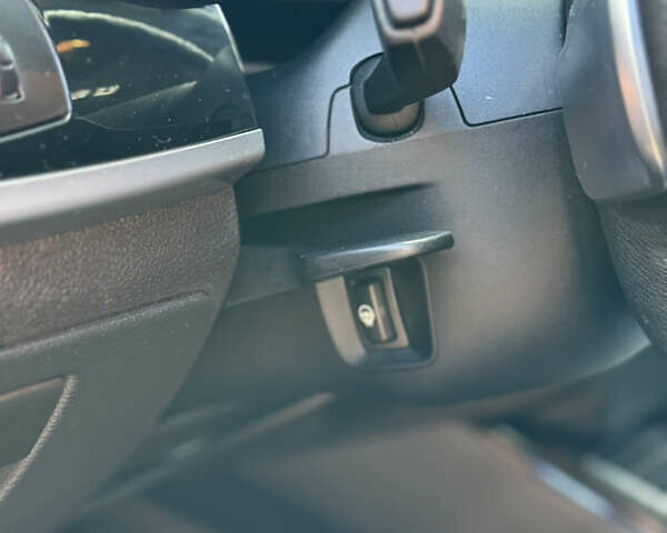 Сірий БМВ Х4, об'ємом двигуна 2 л та пробігом 105 тис. км за 24999 $, фото 60 на Automoto.ua