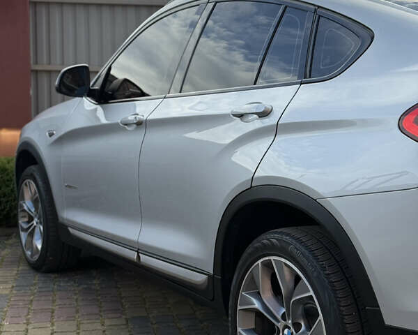Сірий БМВ Х4, об'ємом двигуна 2 л та пробігом 105 тис. км за 24999 $, фото 40 на Automoto.ua