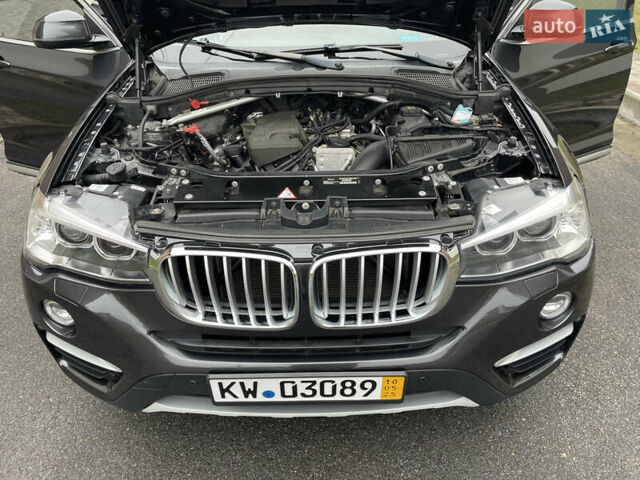 Сірий БМВ Х4, об'ємом двигуна 2 л та пробігом 250 тис. км за 15700 $, фото 49 на Automoto.ua