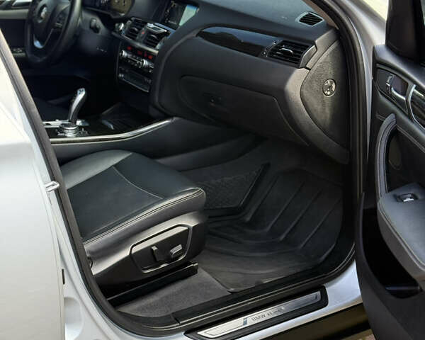 Сірий БМВ Х4, об'ємом двигуна 2 л та пробігом 105 тис. км за 24999 $, фото 70 на Automoto.ua