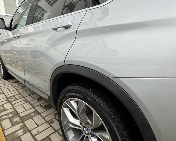 Серый БМВ Х4, объемом двигателя 2 л и пробегом 110 тыс. км за 30000 $, фото 13 на Automoto.ua