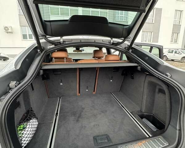 Серый БМВ Х4, объемом двигателя 2 л и пробегом 110 тыс. км за 30000 $, фото 20 на Automoto.ua