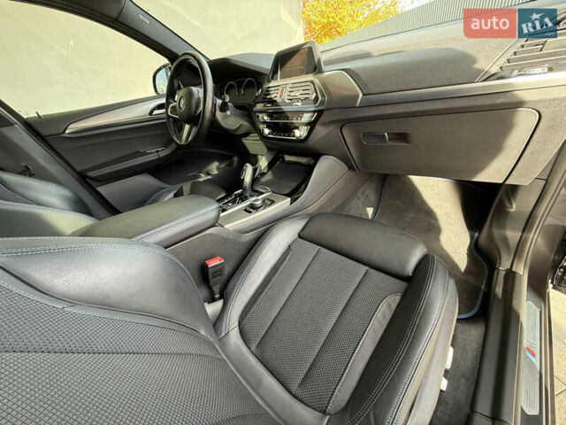 Серый БМВ Х4, объемом двигателя 2 л и пробегом 101 тыс. км за 40000 $, фото 28 на Automoto.ua