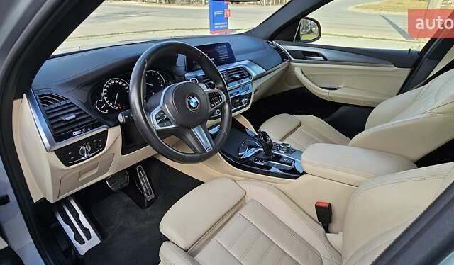 БМВ Х4 2019 в Тернополе на Automoto.ua Серый БМВ Х4, объемом двигателя 3 л и пробегом 155 тыс. км за 47700 $, фото 46 на Automoto.ua