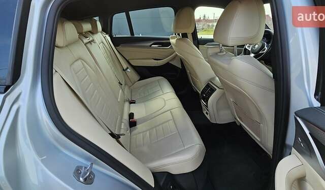 БМВ Х4 2019 в Тернополе на Automoto.ua Серый БМВ Х4, объемом двигателя 3 л и пробегом 155 тыс. км за 47700 $, фото 38 на Automoto.ua