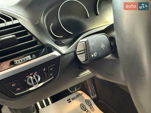 Серый БМВ Х4, объемом двигателя 2 л и пробегом 101 тыс. км за 40000 $, фото 16 на Automoto.ua