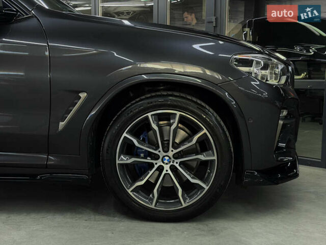 Серый БМВ Х4, объемом двигателя 3 л и пробегом 59 тыс. км за 45900 $, фото 4 на Automoto.ua