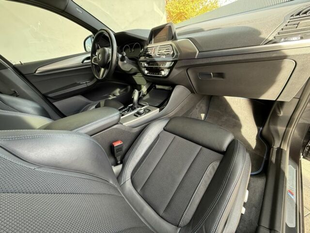 Серый БМВ Х4, объемом двигателя 2 л и пробегом 99 тыс. км за 39999 $, фото 16 на Automoto.ua