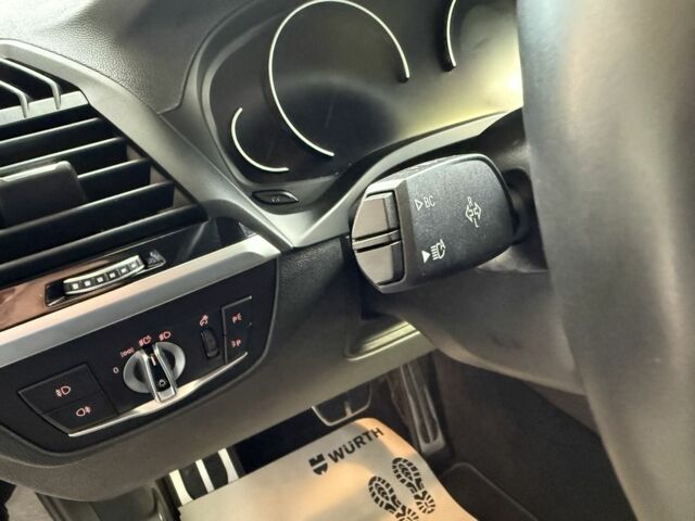 Серый БМВ Х4, объемом двигателя 2 л и пробегом 99 тыс. км за 39999 $, фото 11 на Automoto.ua