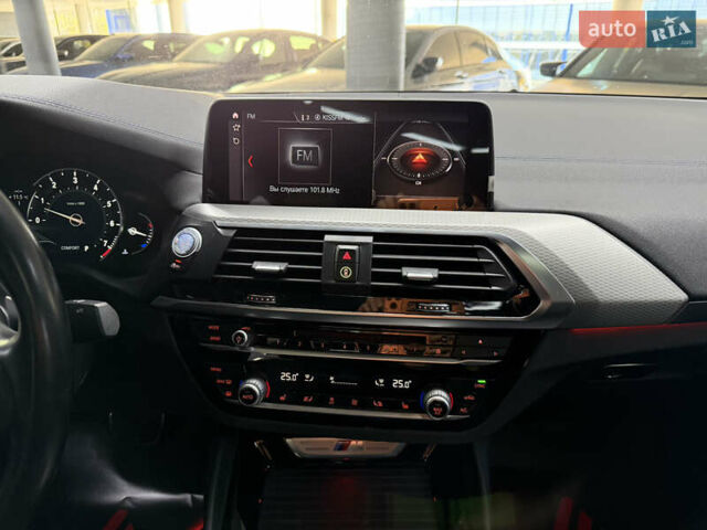 Серый БМВ Х4, объемом двигателя 3 л и пробегом 59 тыс. км за 45900 $, фото 24 на Automoto.ua