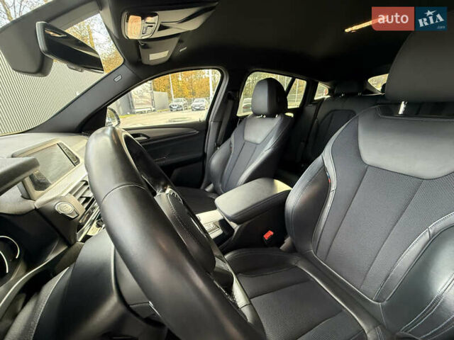 Серый БМВ Х4, объемом двигателя 2 л и пробегом 101 тыс. км за 40000 $, фото 11 на Automoto.ua