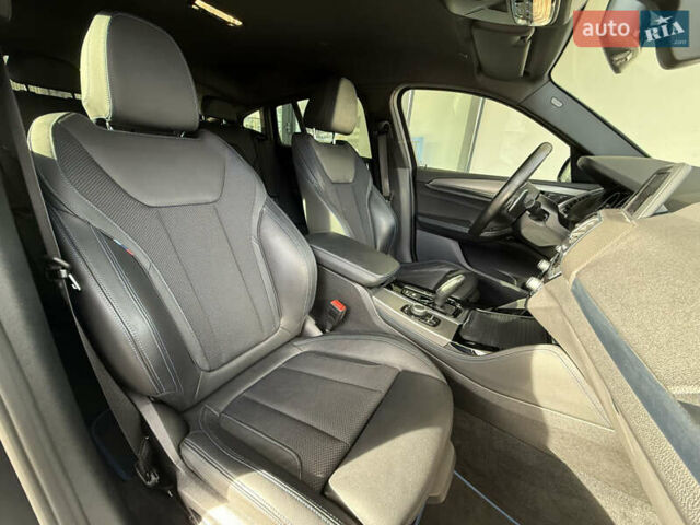 Серый БМВ Х4, объемом двигателя 2 л и пробегом 101 тыс. км за 40000 $, фото 27 на Automoto.ua