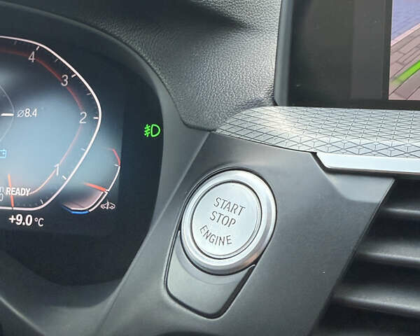 Серый БМВ Х4, объемом двигателя 3 л и пробегом 151 тыс. км за 53400 $, фото 64 на Automoto.ua