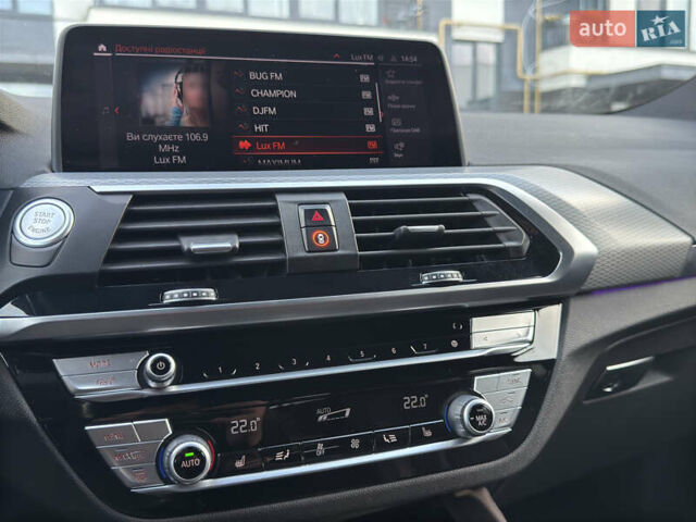 Серый БМВ Х4, объемом двигателя 3 л и пробегом 151 тыс. км за 53400 $, фото 42 на Automoto.ua