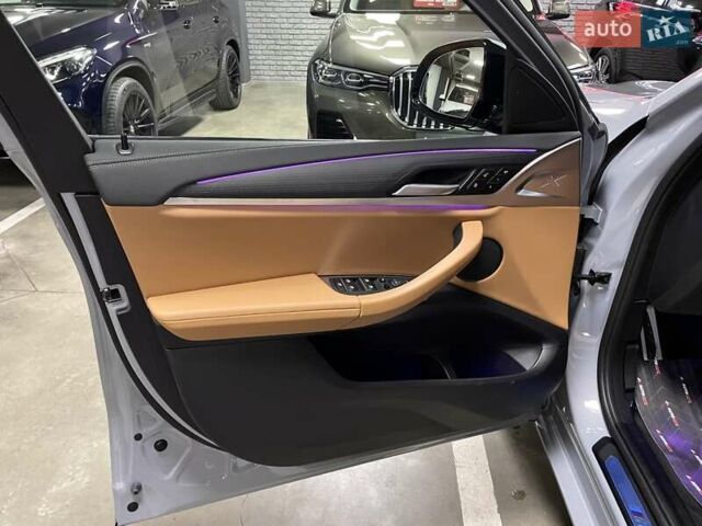 Серый БМВ Х4, объемом двигателя 2 л и пробегом 2 тыс. км за 65700 $, фото 25 на Automoto.ua