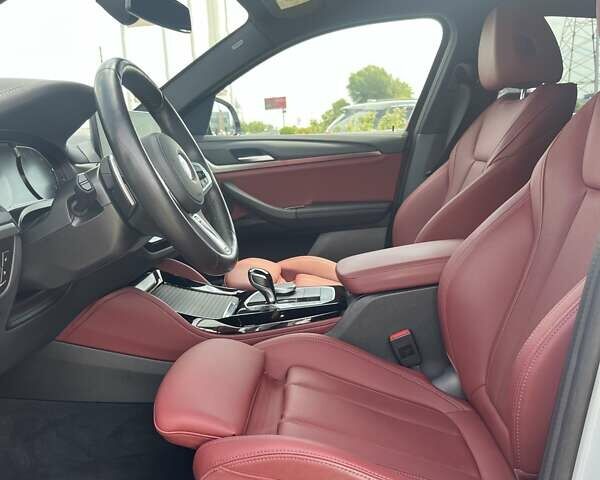 Серый БМВ Х4, объемом двигателя 2 л и пробегом 22 тыс. км за 58567 $, фото 21 на Automoto.ua