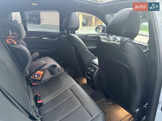 Сірий БМВ Х4, об'ємом двигуна 2 л та пробігом 9 тис. км за 65000 $, фото 25 на Automoto.ua