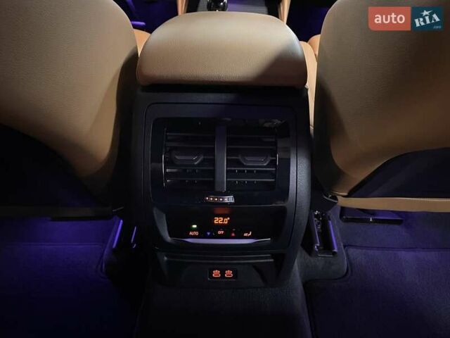 Серый БМВ Х4, объемом двигателя 2 л и пробегом 2 тыс. км за 65700 $, фото 36 на Automoto.ua