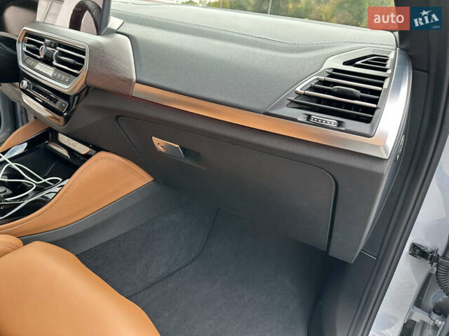 Серый БМВ Х4, объемом двигателя 2.99 л и пробегом 21 тыс. км за 67500 $, фото 28 на Automoto.ua