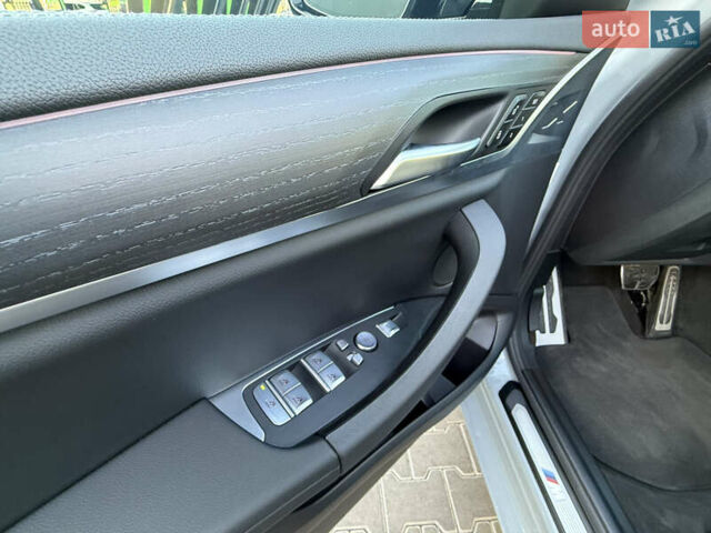 Серый БМВ Х4, объемом двигателя 2 л и пробегом 15 тыс. км за 68000 $, фото 15 на Automoto.ua