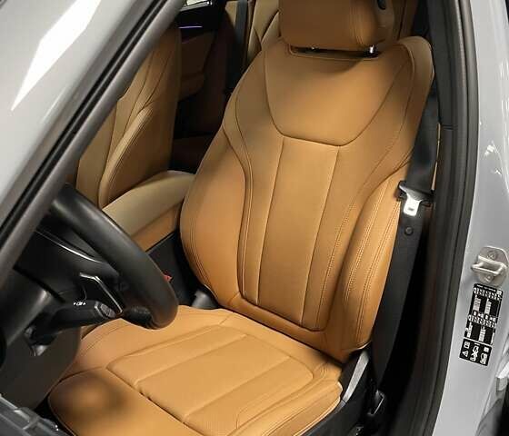 Серый БМВ Х4, объемом двигателя 2 л и пробегом 2 тыс. км за 65700 $, фото 28 на Automoto.ua