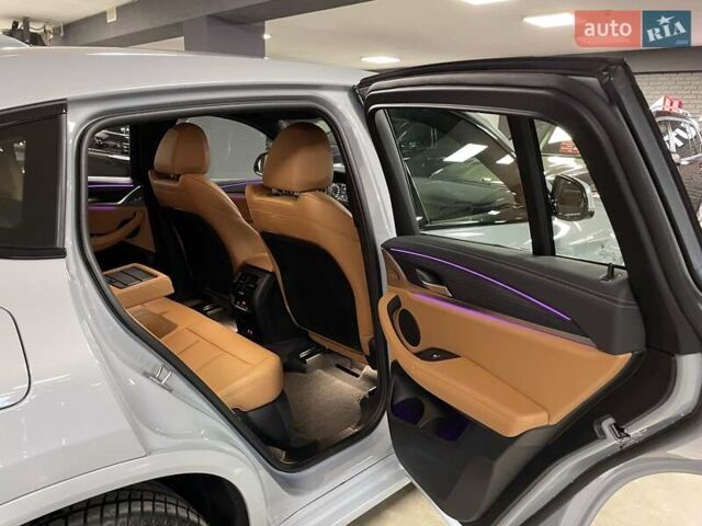 Серый БМВ Х4, объемом двигателя 2 л и пробегом 2 тыс. км за 65700 $, фото 33 на Automoto.ua