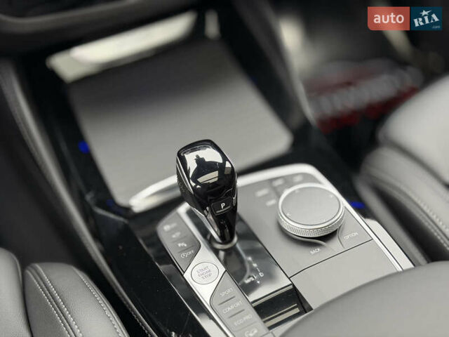 Серый БМВ Х4, объемом двигателя 2 л и пробегом 56 тыс. км за 48000 $, фото 15 на Automoto.ua