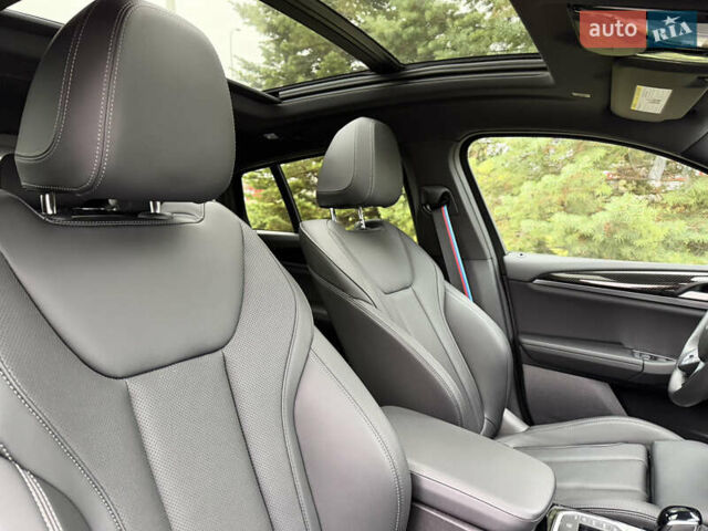 Серый БМВ Х4, объемом двигателя 2 л и пробегом 56 тыс. км за 48000 $, фото 20 на Automoto.ua