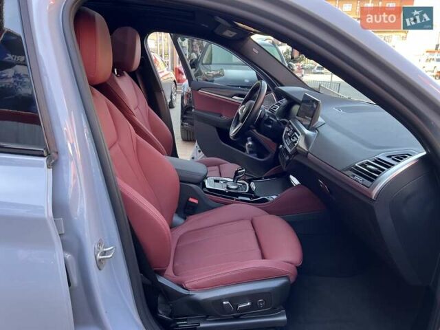 Серый БМВ Х4, объемом двигателя 2 л и пробегом 22 тыс. км за 59900 $, фото 44 на Automoto.ua