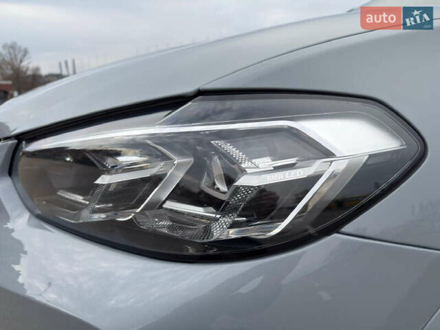 Сірий БМВ Х4, об'ємом двигуна 3 л та пробігом 63 тис. км за 69000 $, фото 4 на Automoto.ua
