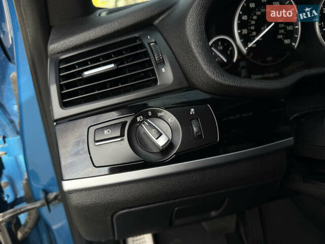 Синій БМВ Х4, об'ємом двигуна 2.98 л та пробігом 130 тис. км за 28300 $, фото 27 на Automoto.ua