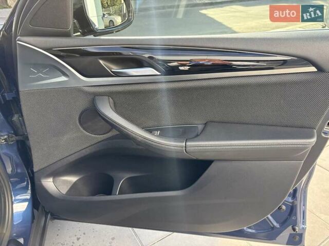 Синій БМВ Х4, об'ємом двигуна 2 л та пробігом 96 тис. км за 36800 $, фото 29 на Automoto.ua