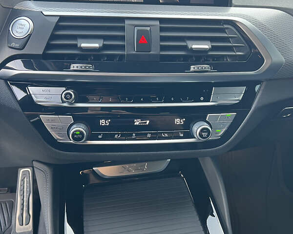 Синій БМВ Х4, об'ємом двигуна 2 л та пробігом 85 тис. км за 42520 $, фото 11 на Automoto.ua