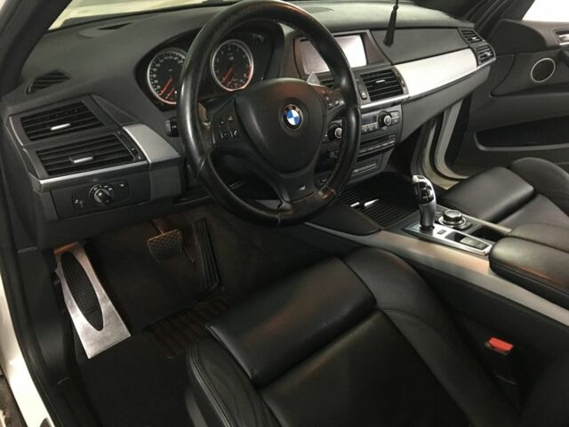 БМВ Х5 М 2010 в Черновцах на Automoto.ua Белый БМВ Х5 М, объемом двигателя 4.4 л и пробегом 180 тыс. км за 18700 $, фото 2 на Automoto.ua