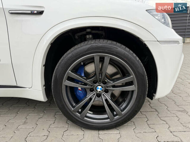 Белый БМВ Х5 М, объемом двигателя 4.39 л и пробегом 161 тыс. км за 19500 $, фото 18 на Automoto.ua