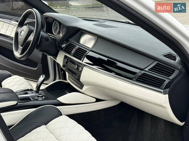 Белый БМВ Х5 М, объемом двигателя 4.39 л и пробегом 161 тыс. км за 19500 $, фото 63 на Automoto.ua