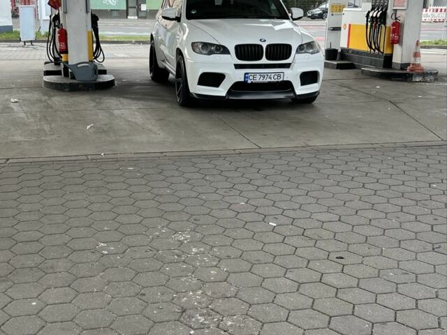 БМВ Х5 М 2010 в Черновцах на Automoto.ua Белый БМВ Х5 М, объемом двигателя 4.4 л и пробегом 180 тыс. км за 18700 $, фото 7 на Automoto.ua