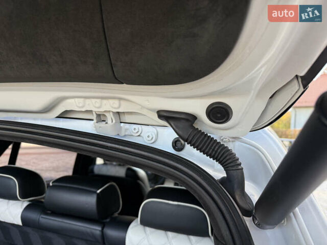 Белый БМВ Х5 М, объемом двигателя 4.39 л и пробегом 161 тыс. км за 19500 $, фото 112 на Automoto.ua