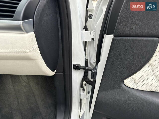 Белый БМВ Х5 М, объемом двигателя 4.39 л и пробегом 161 тыс. км за 19500 $, фото 71 на Automoto.ua