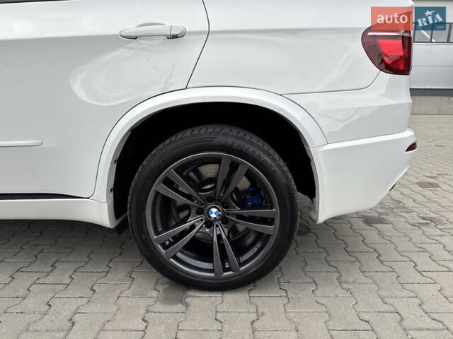 Белый БМВ Х5 М, объемом двигателя 4.39 л и пробегом 161 тыс. км за 19500 $, фото 33 на Automoto.ua
