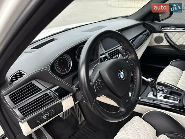 Белый БМВ Х5 М, объемом двигателя 4.39 л и пробегом 161 тыс. км за 19500 $, фото 2 на Automoto.ua