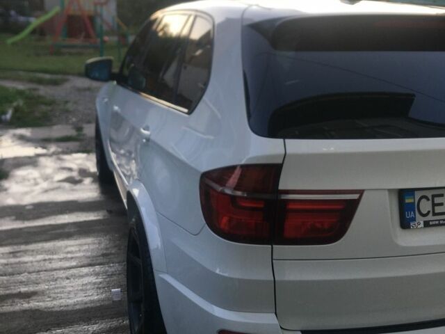 БМВ Х5 М 2010 в Черновцах на Automoto.ua Белый БМВ Х5 М, объемом двигателя 4.4 л и пробегом 180 тыс. км за 18700 $, фото 3 на Automoto.ua