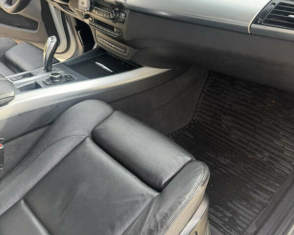 БМВ Х5 М 2011 у Херсоні на Automoto.ua Білий БМВ Х5 М, об'ємом двигуна 3 л та пробігом 239 тис. км за 18000 $, фото 7 на Automoto.ua